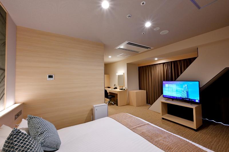 Oriental Suites Airport Osaka Rinku Izumisano Exterior photo